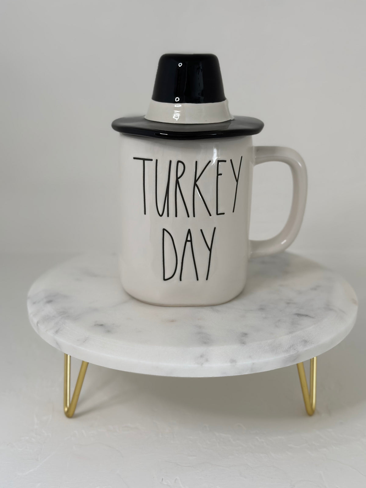 Rae Dunn Thanksgiving TURKEY DAY Mug with Hat Topper Lid