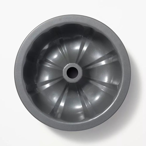 Figmint 12-Cup Nonstick Carbon Steel Fluted Cake Pan - Gray